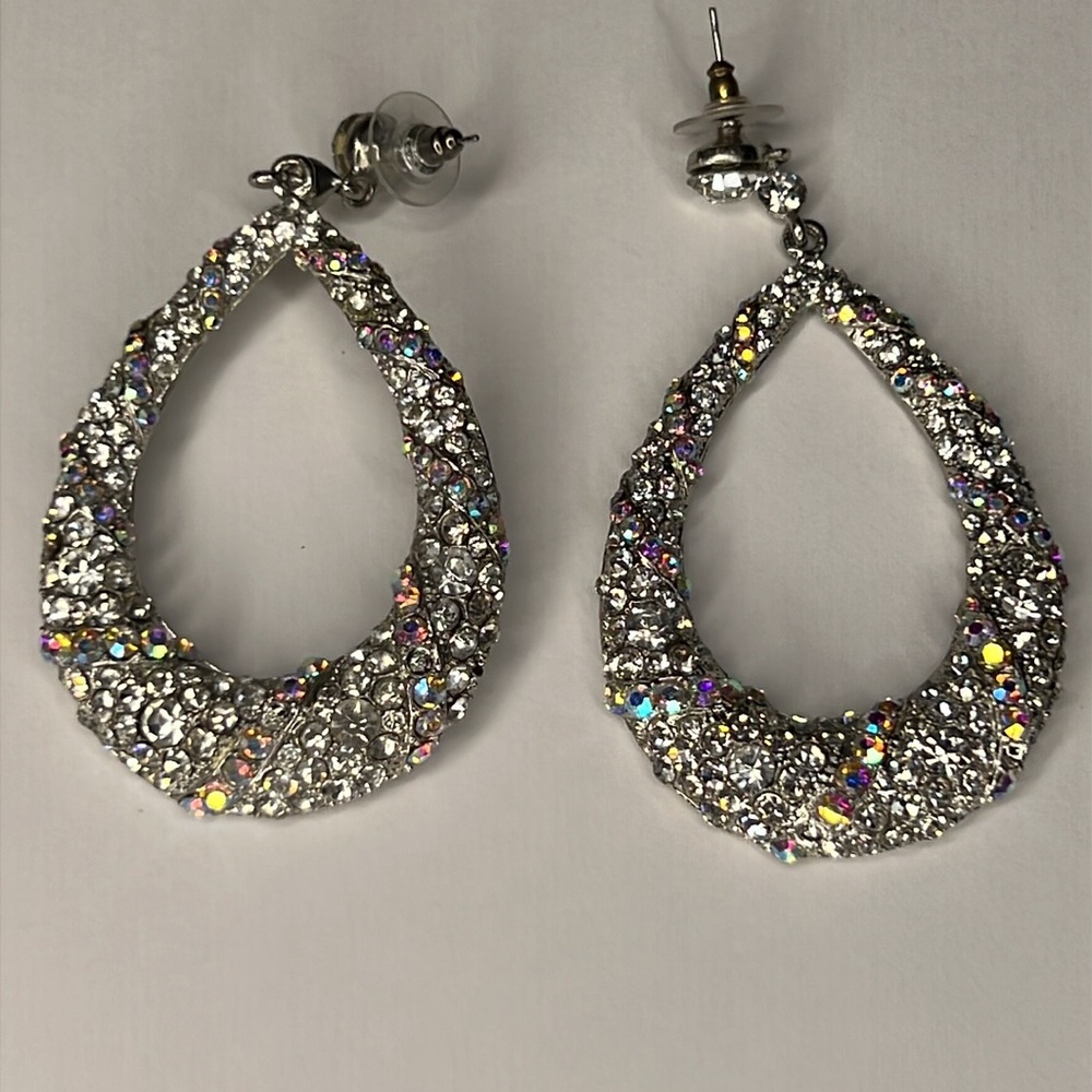Dangling earrings